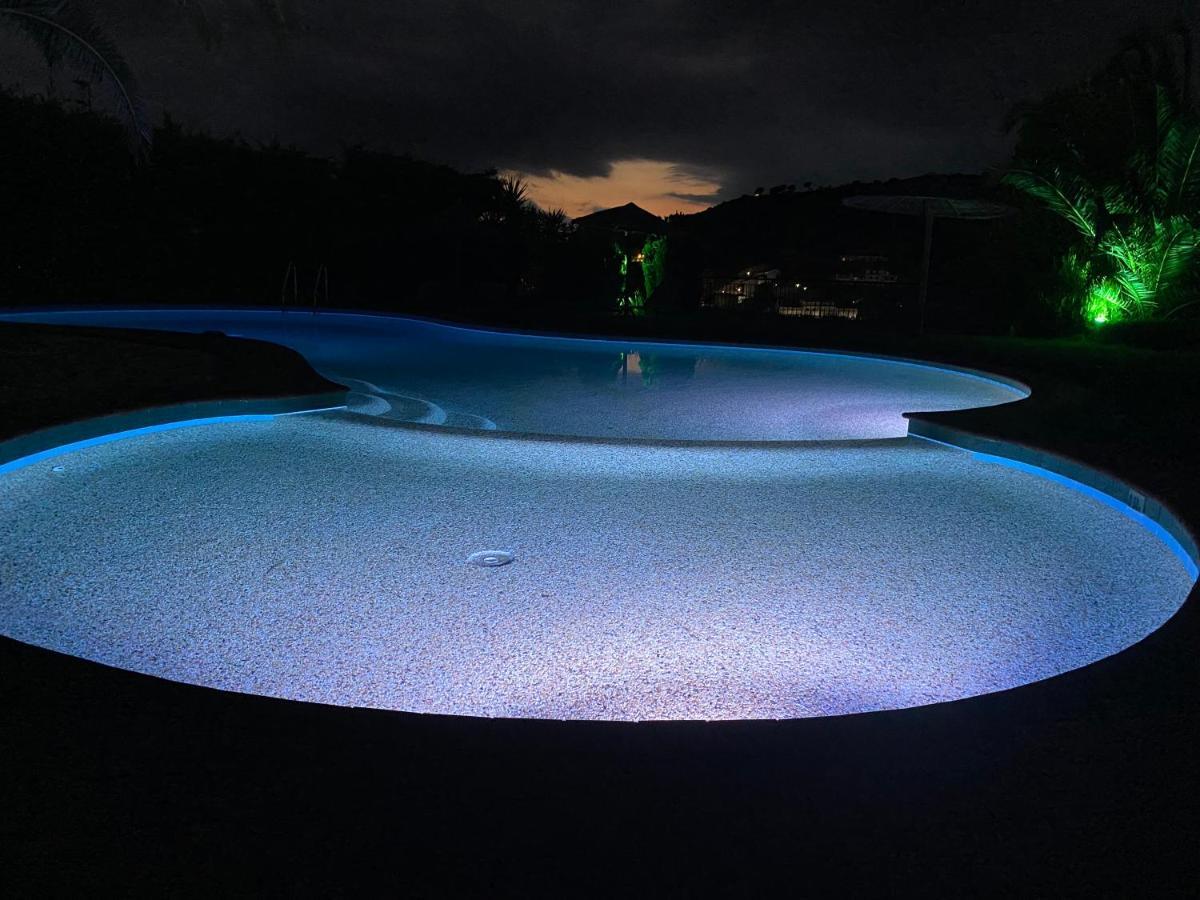 Villa Xanthippi Agia Paraskevi  Buitenkant foto